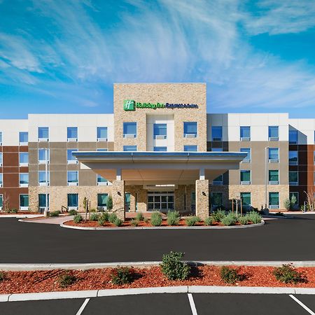 Holiday Inn Express & Suites Oakhurst-Yosemite Park Area By Ihg Ngoại thất bức ảnh