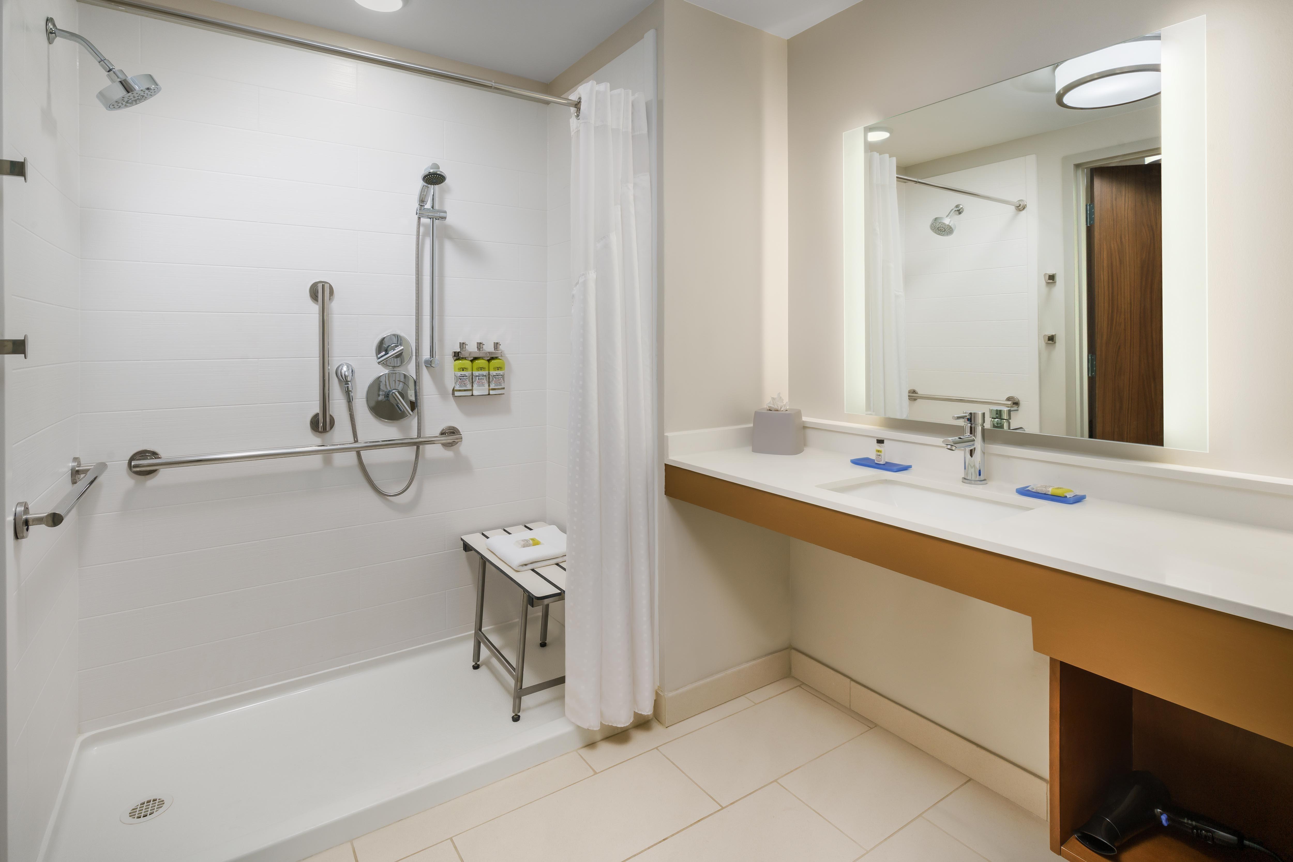 Holiday Inn Express & Suites Oakhurst-Yosemite Park Area By Ihg Ngoại thất bức ảnh
