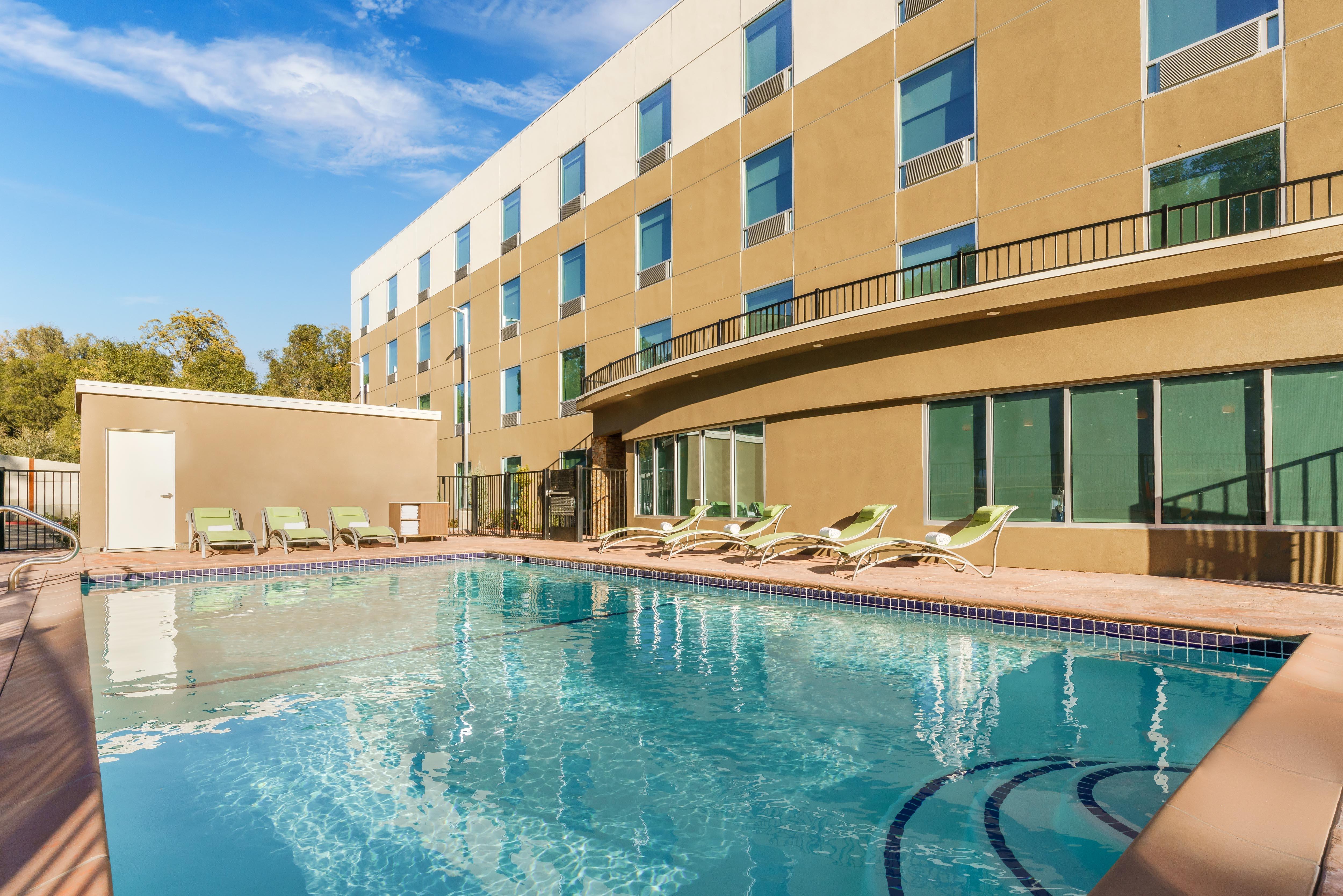 Holiday Inn Express & Suites Oakhurst-Yosemite Park Area By Ihg Ngoại thất bức ảnh